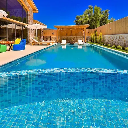 Villa Happiness