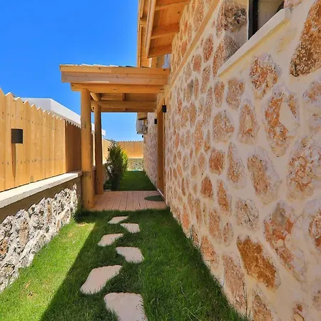 Happiness Villa