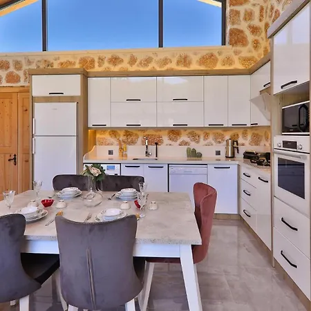 Villa Happiness
