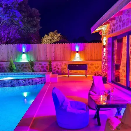 Happiness Villa *